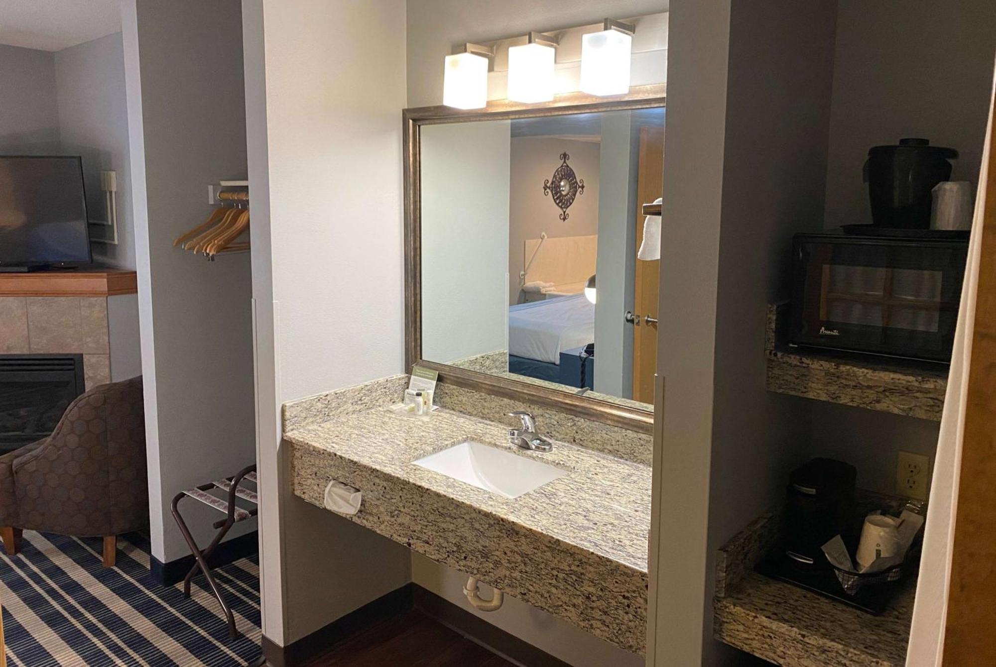 Americinn By Wyndham Chanhassen Zewnętrze zdjęcie